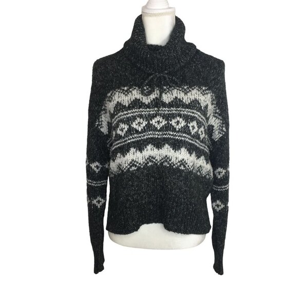 Forever 21 Sweaters - Forever 21 Womens Cropped Sweater Size Medium Gray Turtleneck with Drawstring